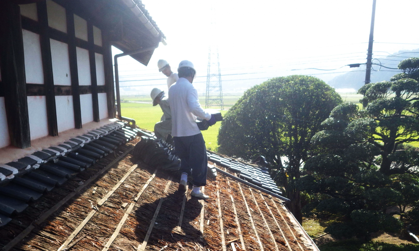 屋根葺き替え工事 